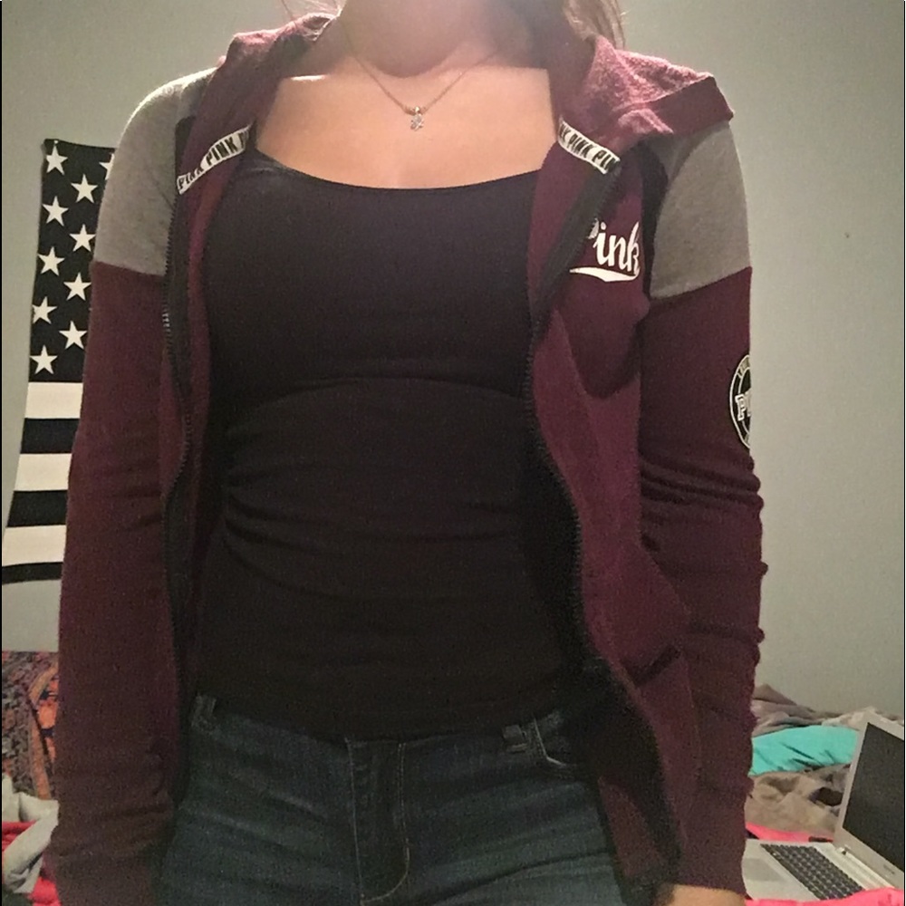maroon zip up hoodie